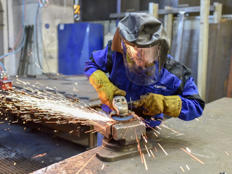 Zámečník/svářeč - vhodné i pro absolventy