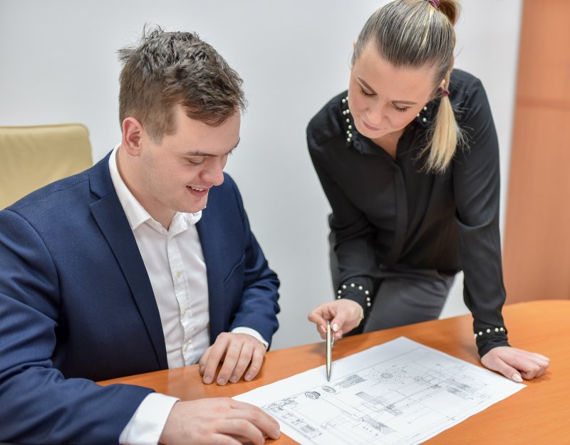 Junior specialista schvalování (vhodné i pro absolventy)